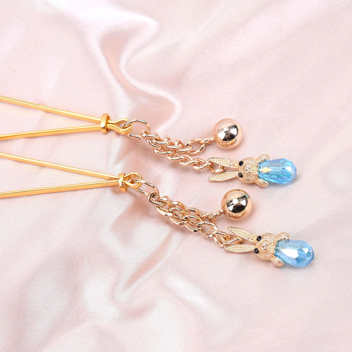 Crystal Bunny Pendant Tweezer Nipple Clamps