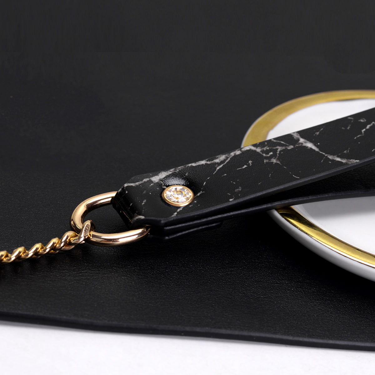 Heart-Shaped Lock Marble-Pattern Leather Bondage Collar with Leash