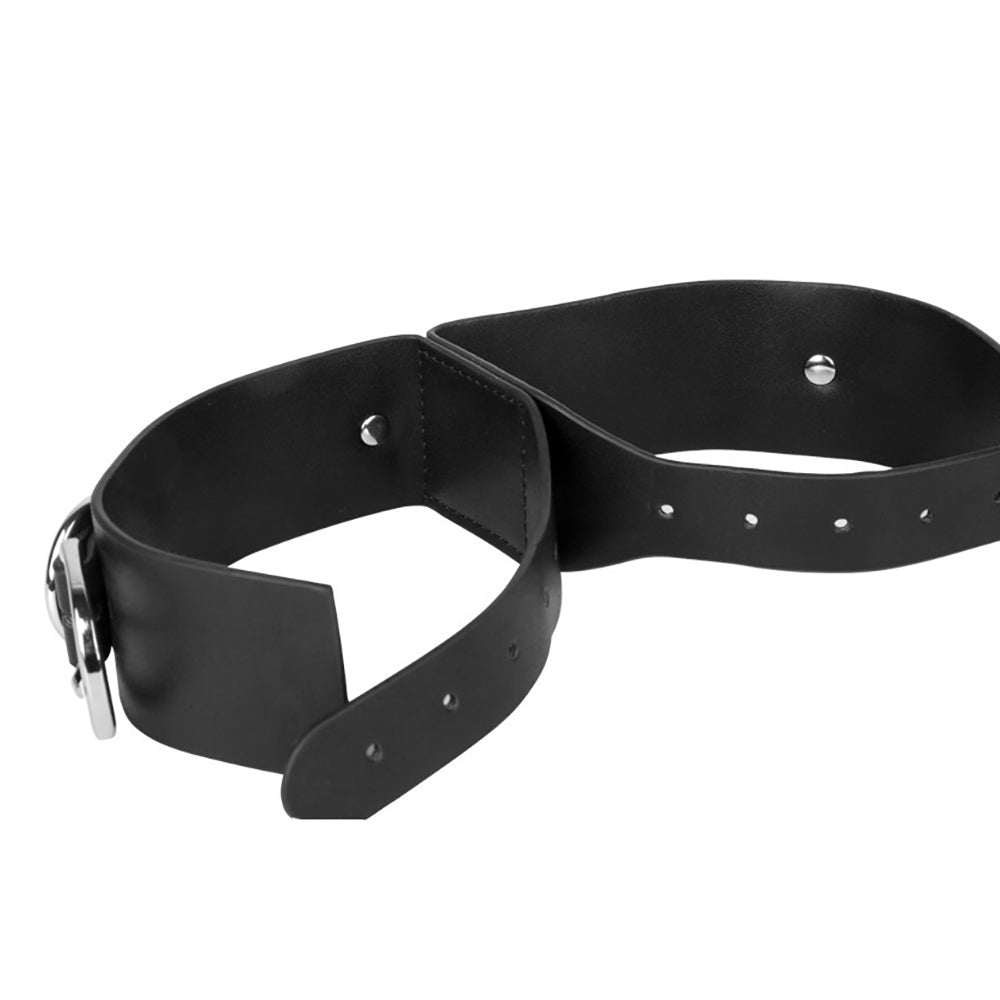 Minimalist Black Linked Faux Leather Wrist Cuffs with D-Ring