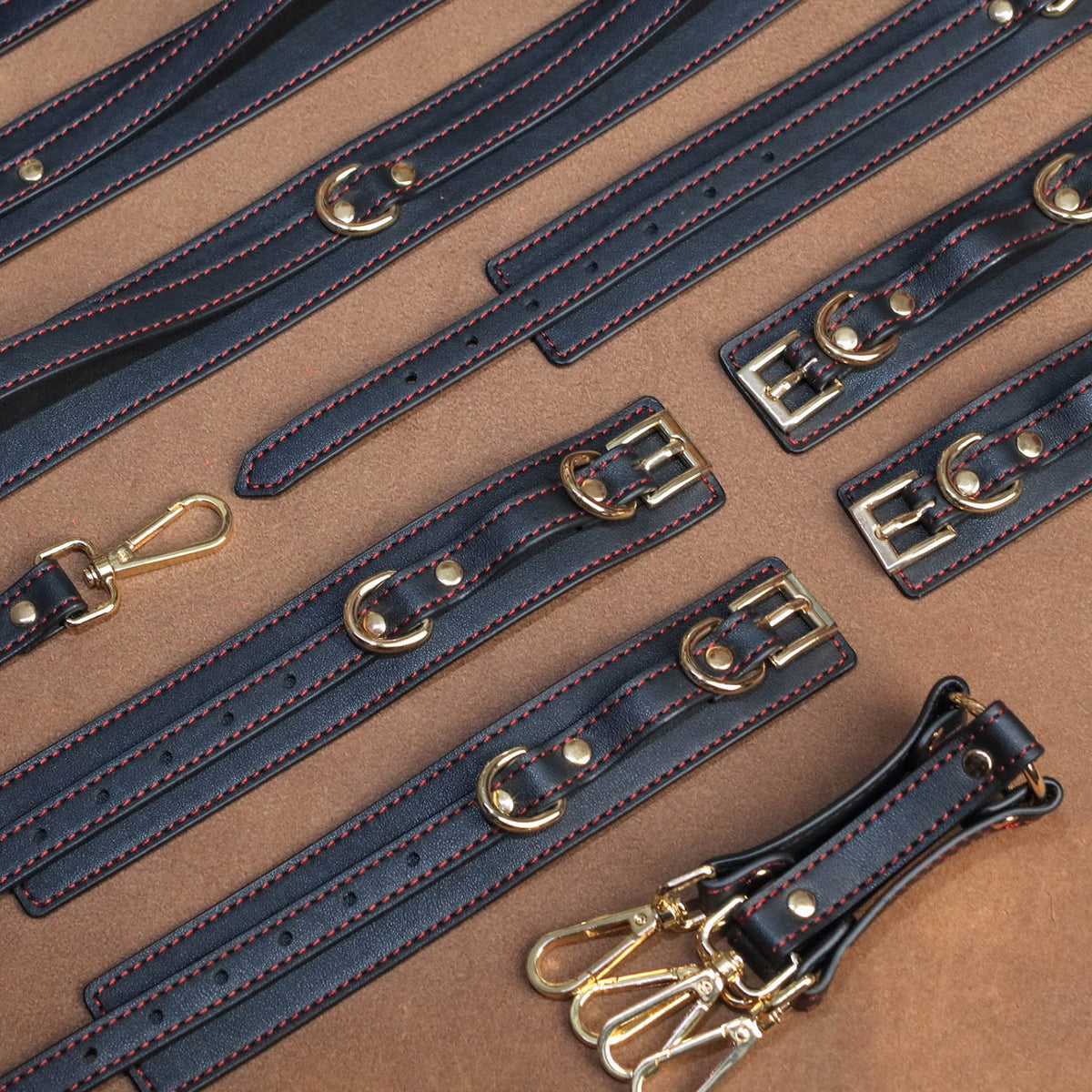 Classic Black 7-Piece Restraint Kit with Storage Bag For Complete Control
