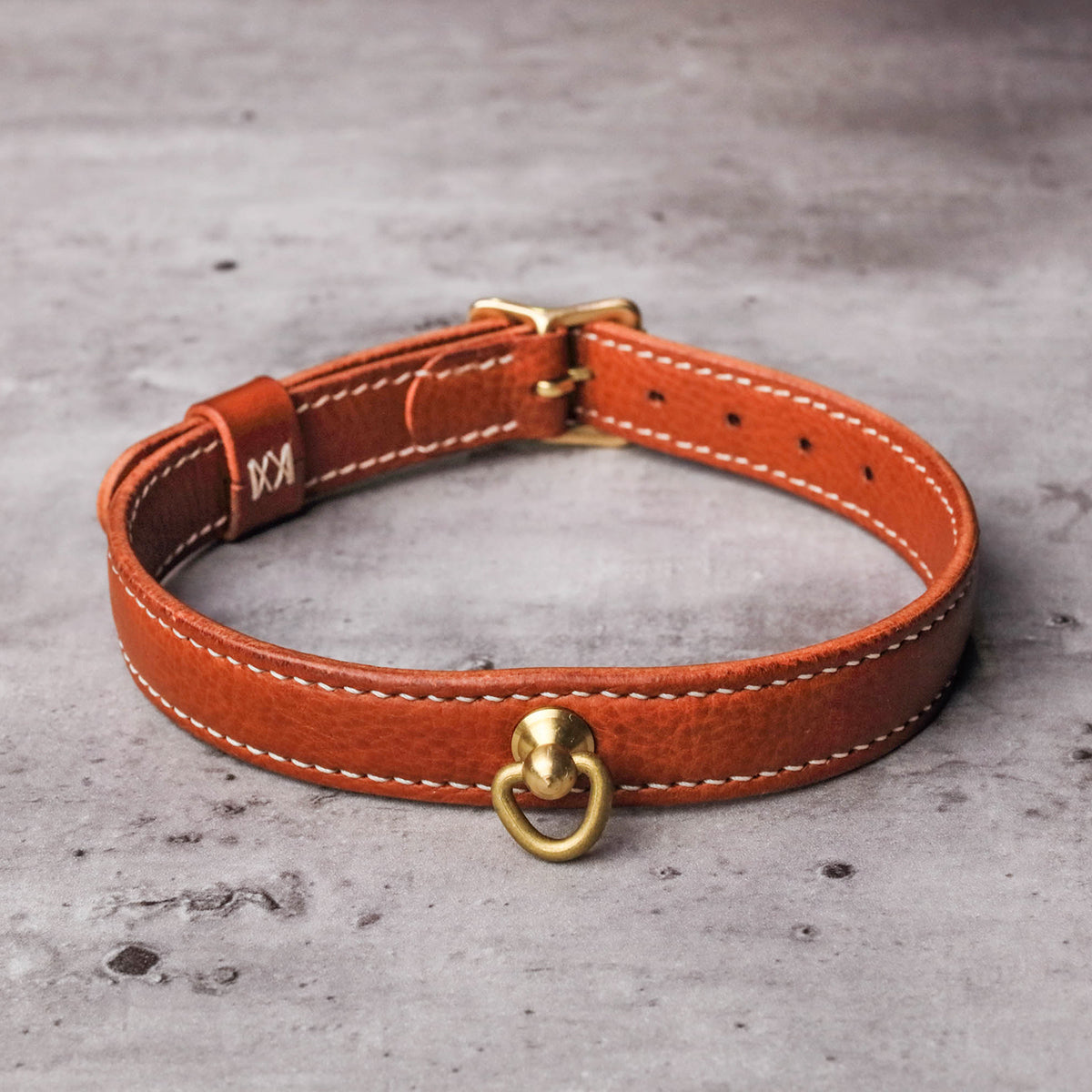 Italian M-Box Vegetable-Tanned Leather Collar/Choker with Leash