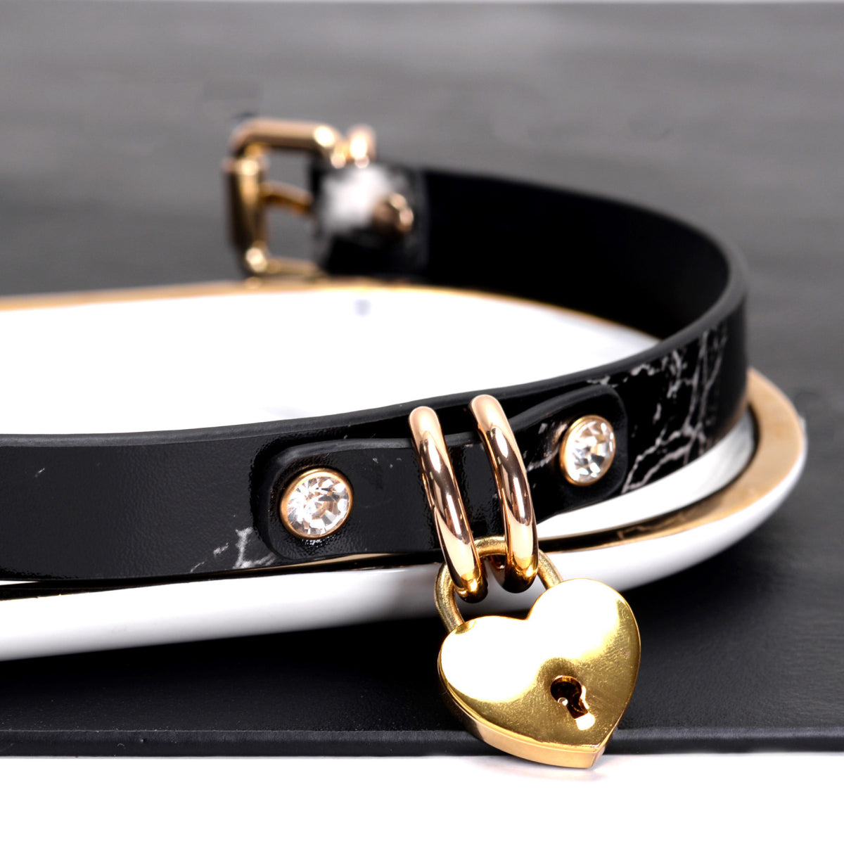 Heart Lock  Marble-Pattern Real Leather Collar with Leash