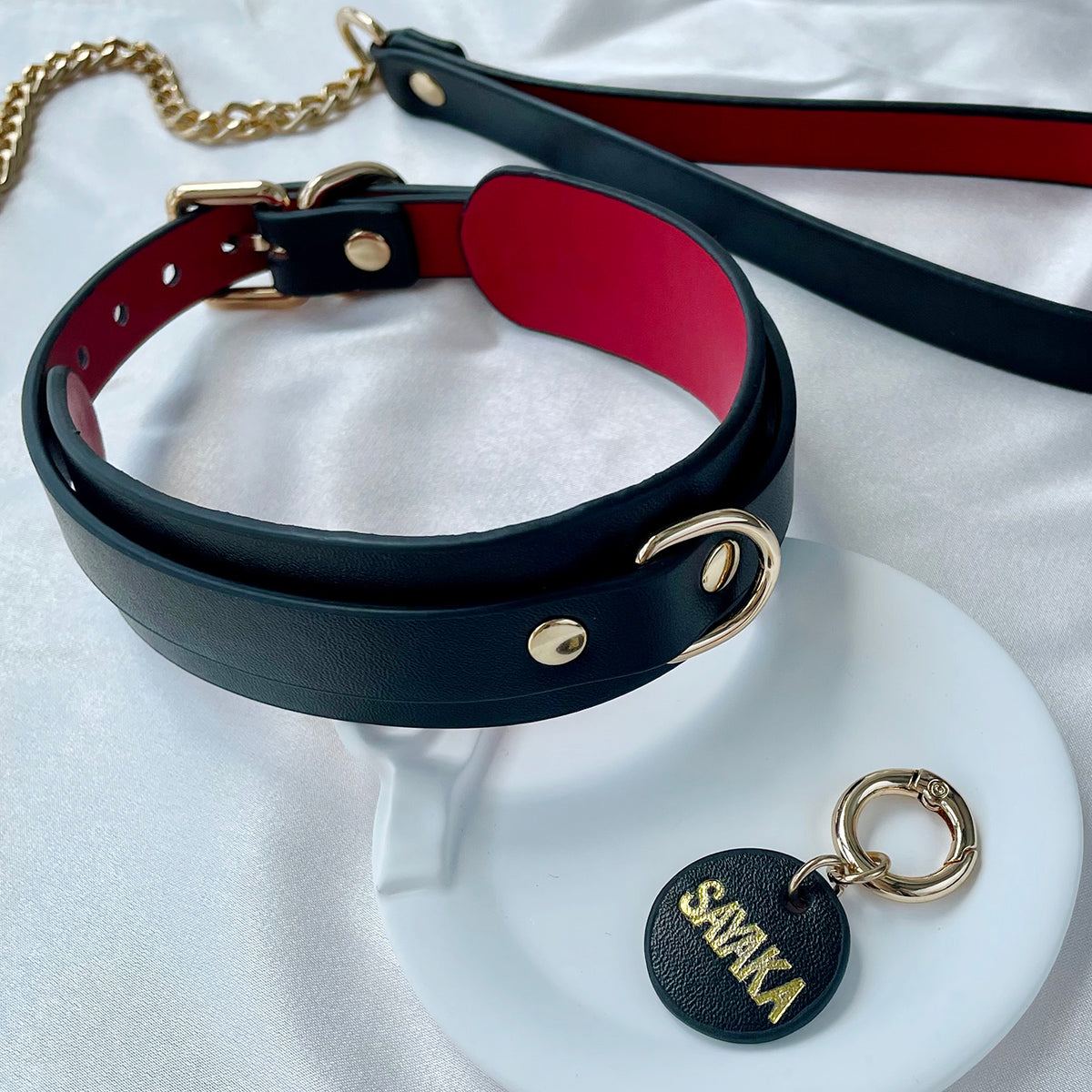 Genuine Leather Collar with Customizable Nameplate Black&Red